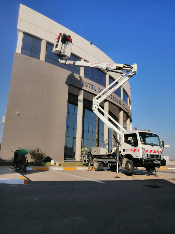 Nacelle sur camion