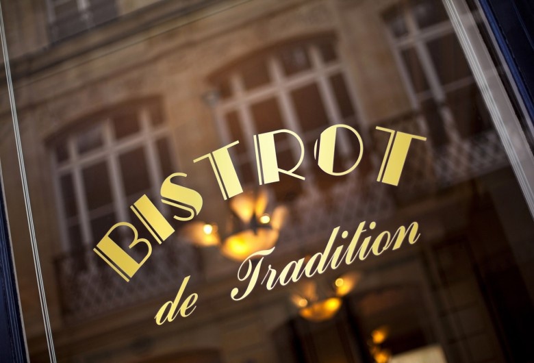 Film adhésif champagne brillant pour lettrage et déco vitrine – SKN 91