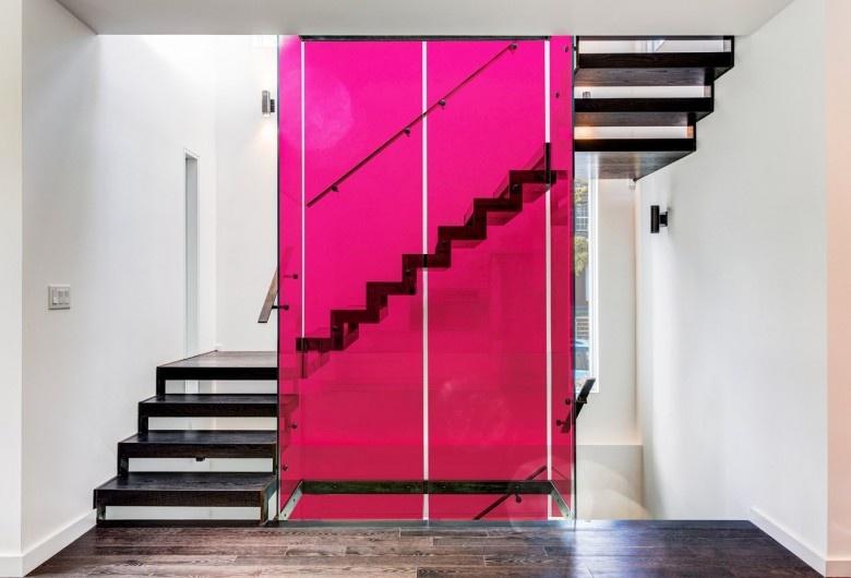 Film transparent couleur framboise pour vitrage décoratif | Réf 61133